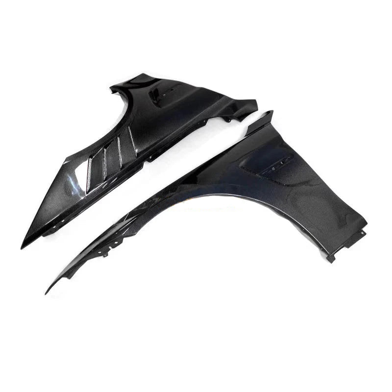 Air vent style F82 M4 carbon fiber fender was used For the  M4